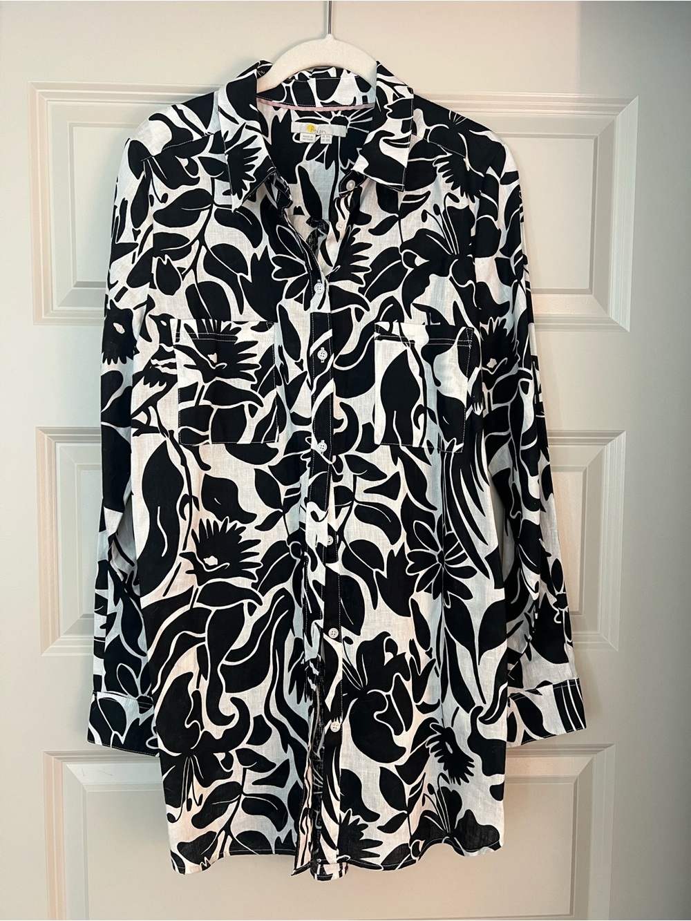 Boden Black & White Floral Linen Button-Up Shirt - Women
